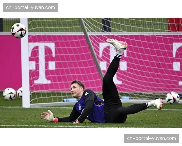 拜仁全员健康回归训练，诺伊尔伤愈参与球队合练