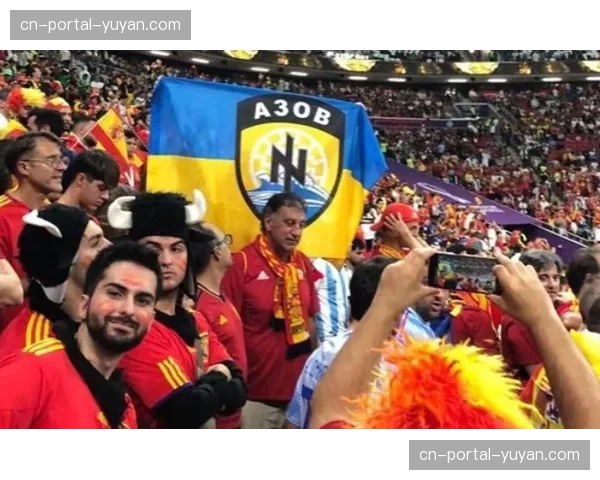 万达大都会球场再度没收加泰独立旗，巴萨球迷与安保爆发冲突